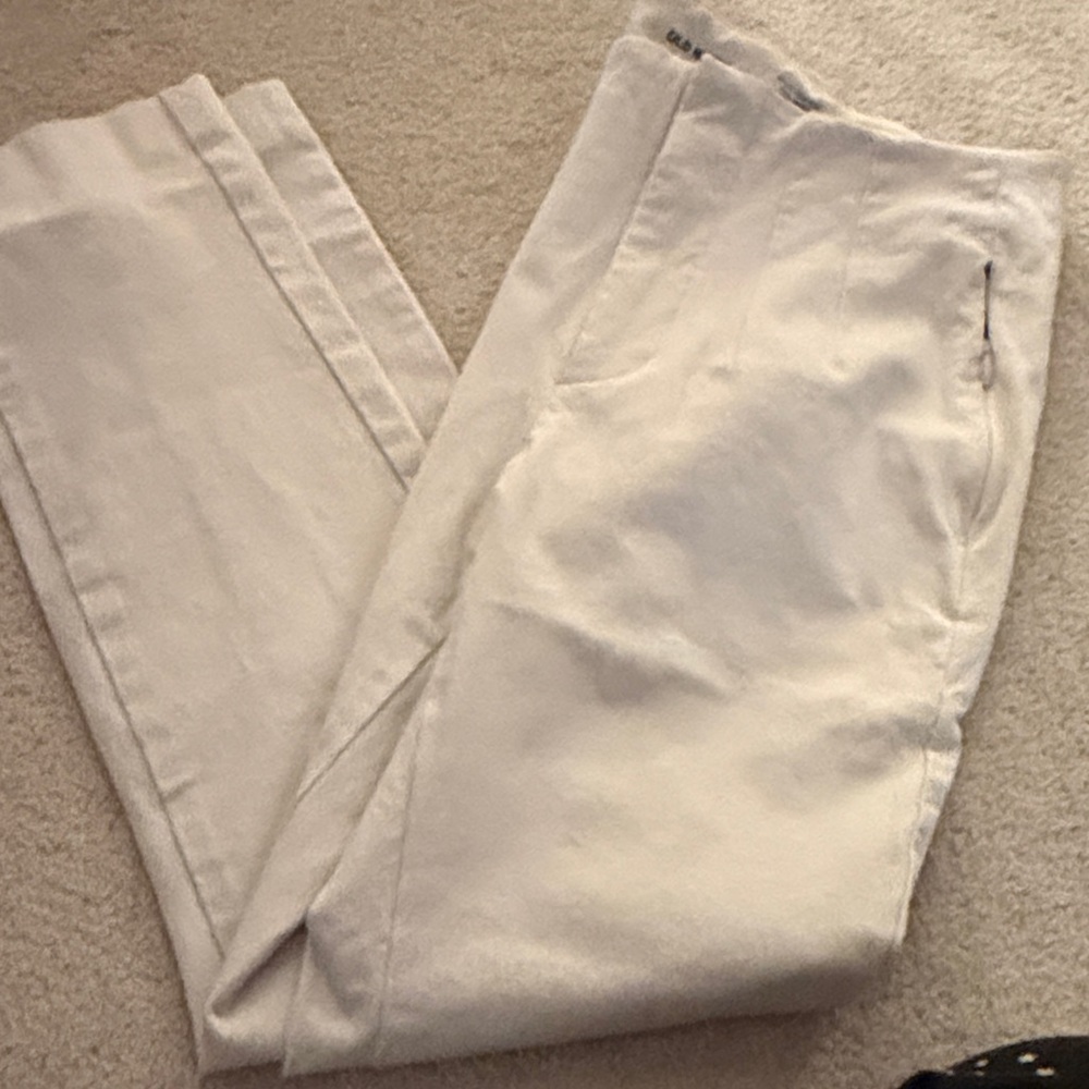 Old Navy women’s polished pixie size 4 Cream